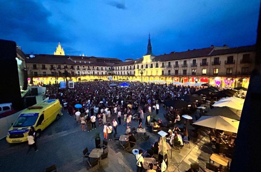 Arquitecto De La Vida- Plaza Mayor Leão Exterior foto