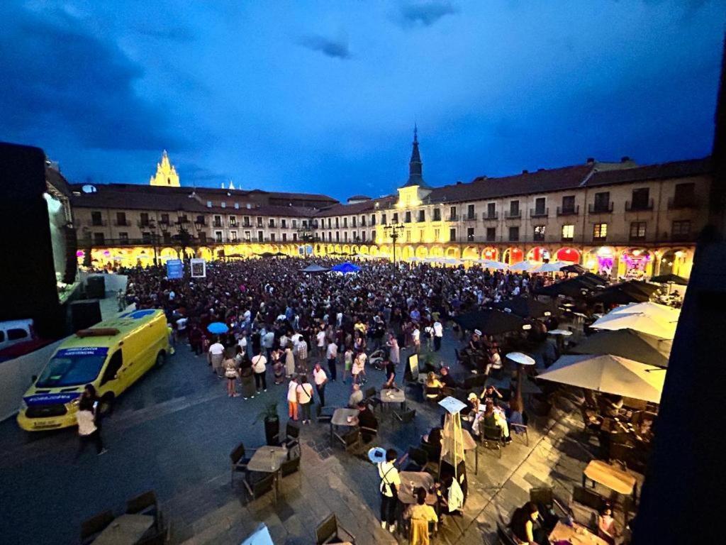 Arquitecto De La Vida- Plaza Mayor Leão Exterior foto