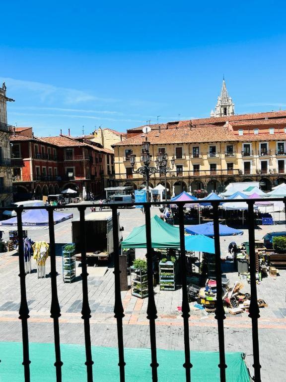 Arquitecto De La Vida- Plaza Mayor Leão Exterior foto